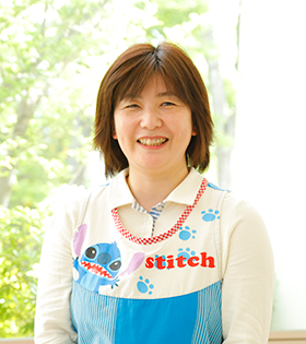 新谷 育子